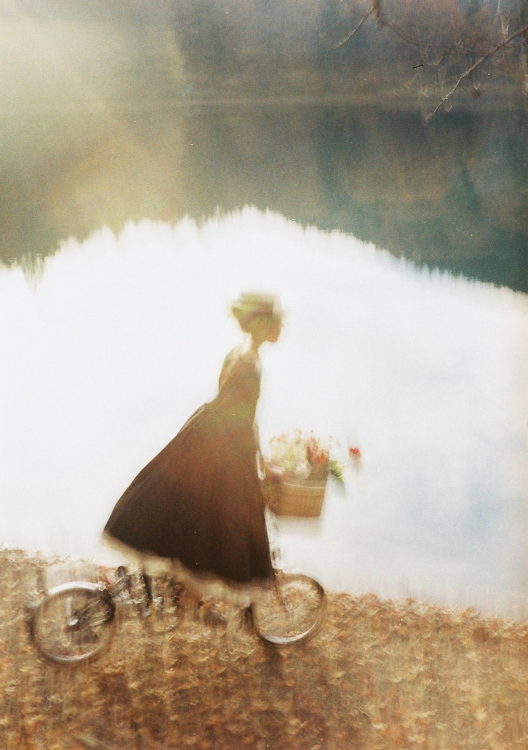 自転車にのった女性j